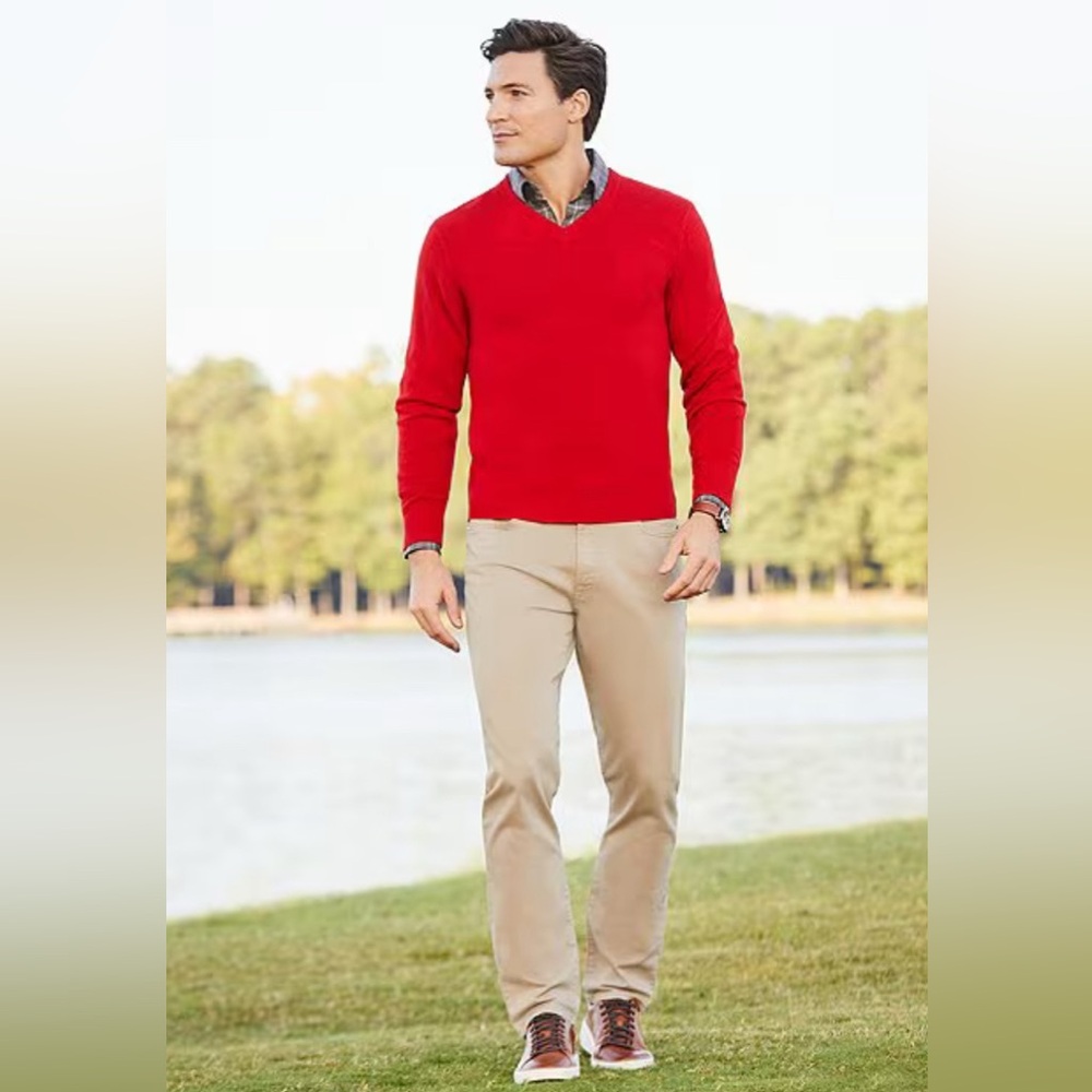 NWT Cremieux $200 Classic‎ Solid Red 100% CASHMERE V-Neck Sweater Men's Large - Picture 3 of 6